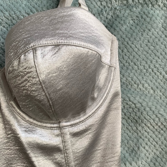 Victoria’s Secret Corset - Picture 6 of 10